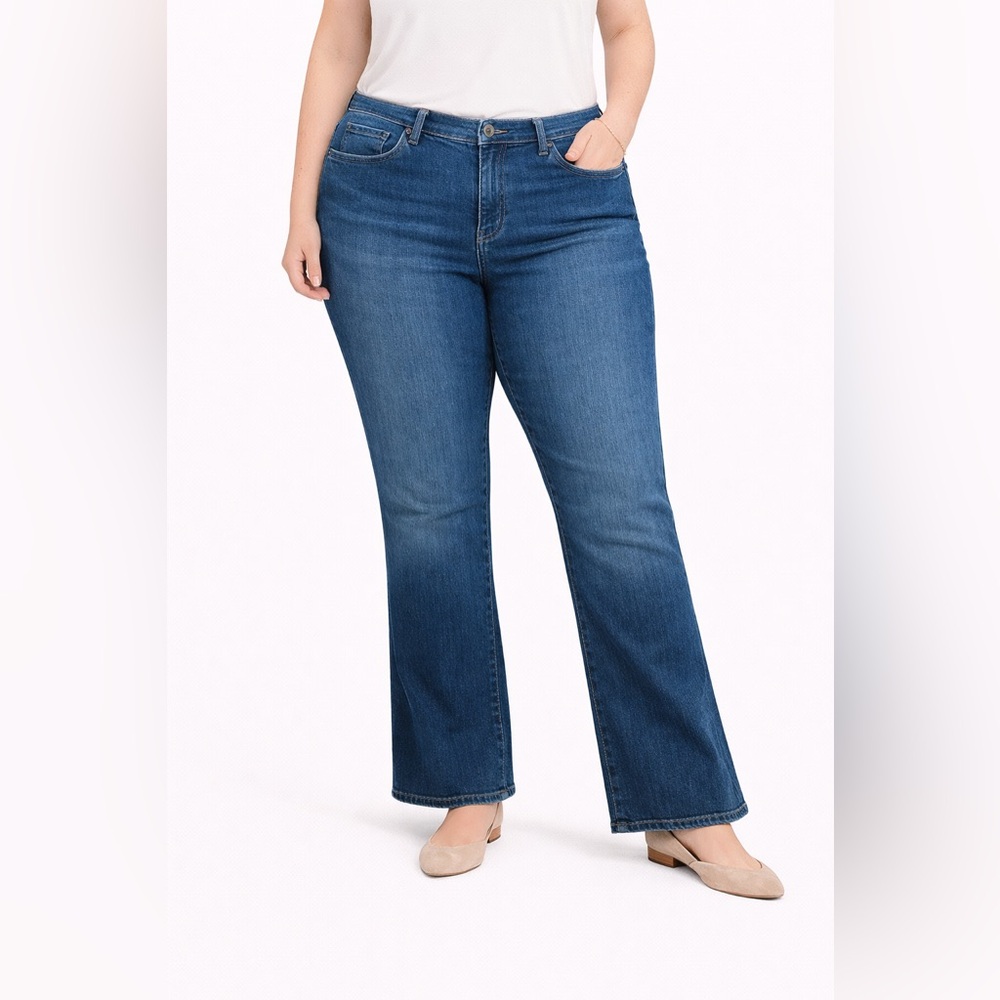 Lee Plus Regular Fit Straight Leg Mid-Rise Jeans‎